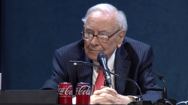 汇盈策略 巴菲特：美国现在的通货膨胀非常严重 财政赤字可能会变得无法控制